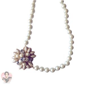 Pearl Floral Necklace